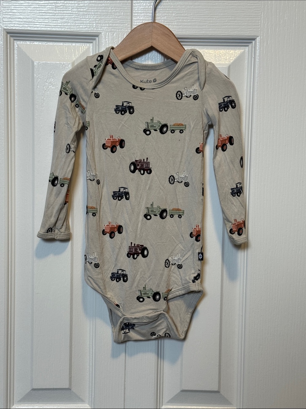 Kyte Tractor long sleeve bodysuite